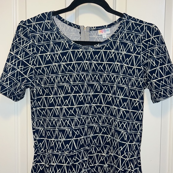 Dress - Picture 3 of 8